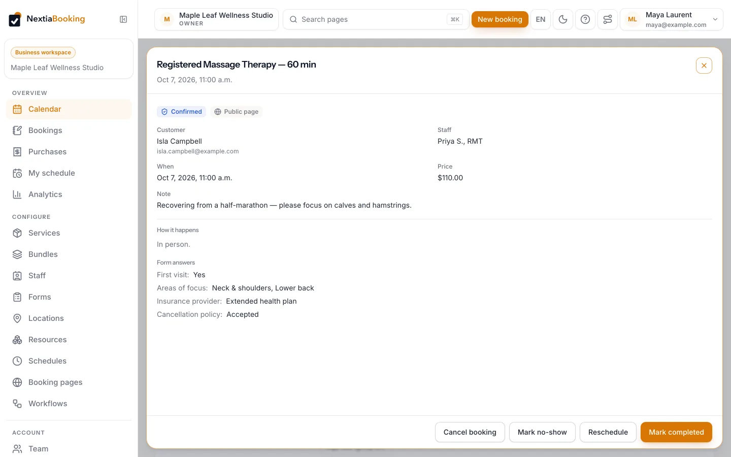 Booking detail in the NextiaBooking console, with client note, form answers and status actions